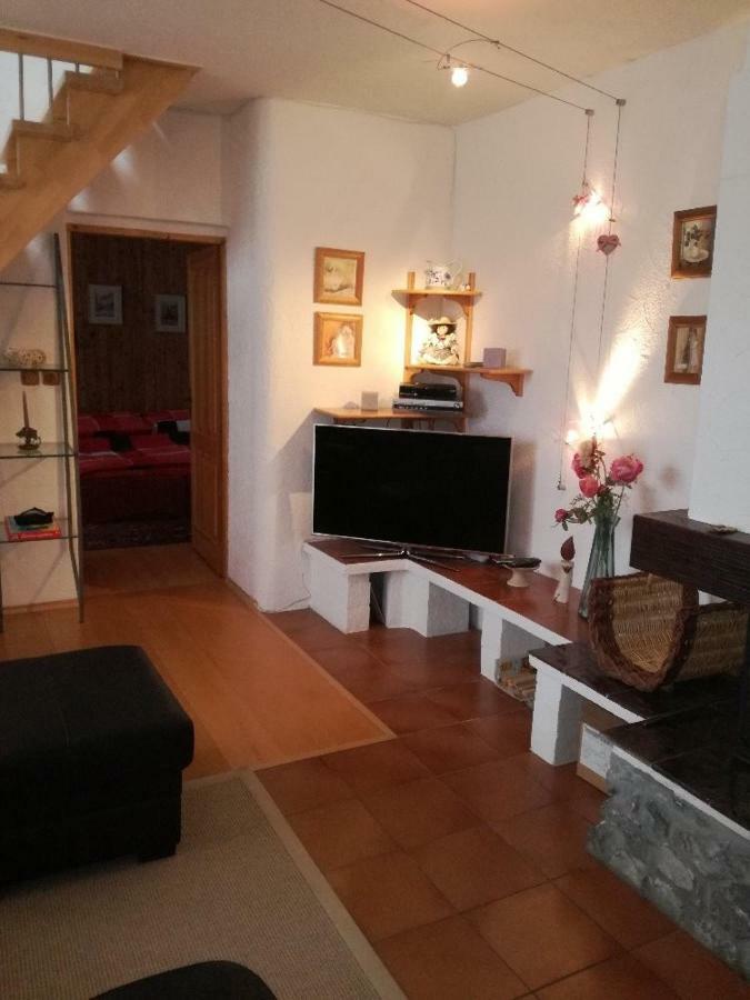 Apartmany Pod Hradem Holstejn Eksteriør bilde